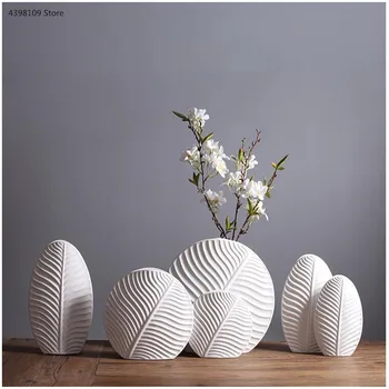 

Scandinavian ceramic vase decoration decoration white leaf shape vase modern minimalist living room desktop vase home decoration