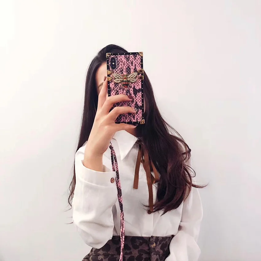 Square Case For iphone 11 Pro Max Luxury brand bee Phone Case For iphone X8 8plus 6 6S 7 7Plus X XS Max XR Snake Skin Cover (8)