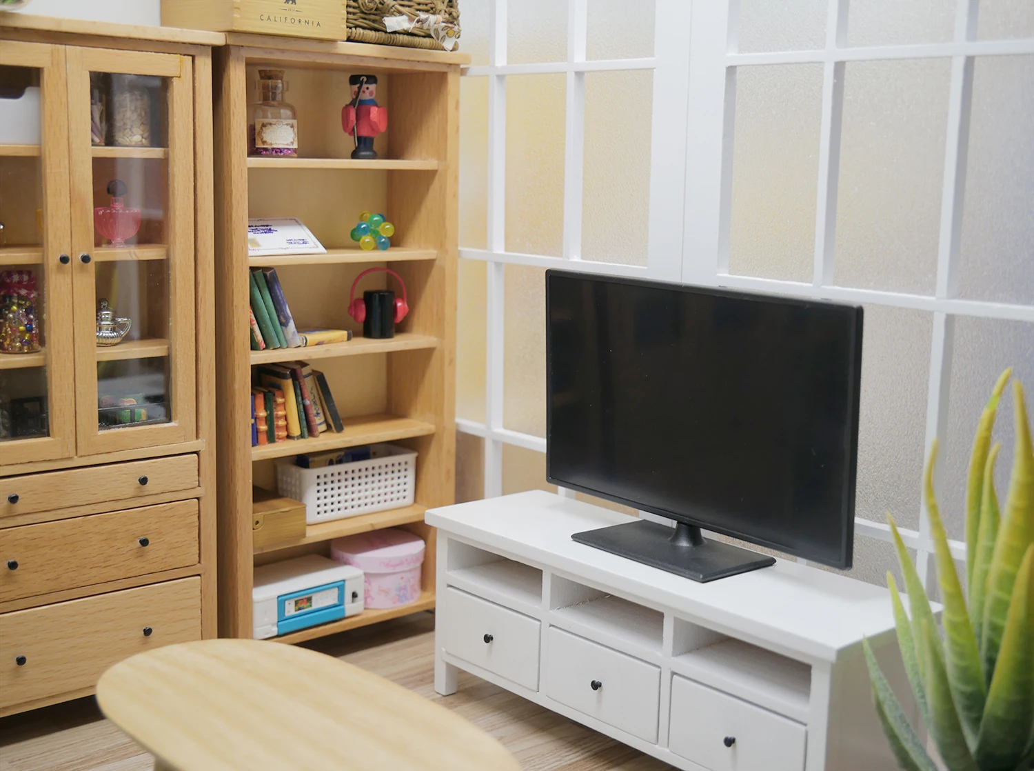 

1/10 miniature dollhouse furniture Mini model Five drawer cabinet