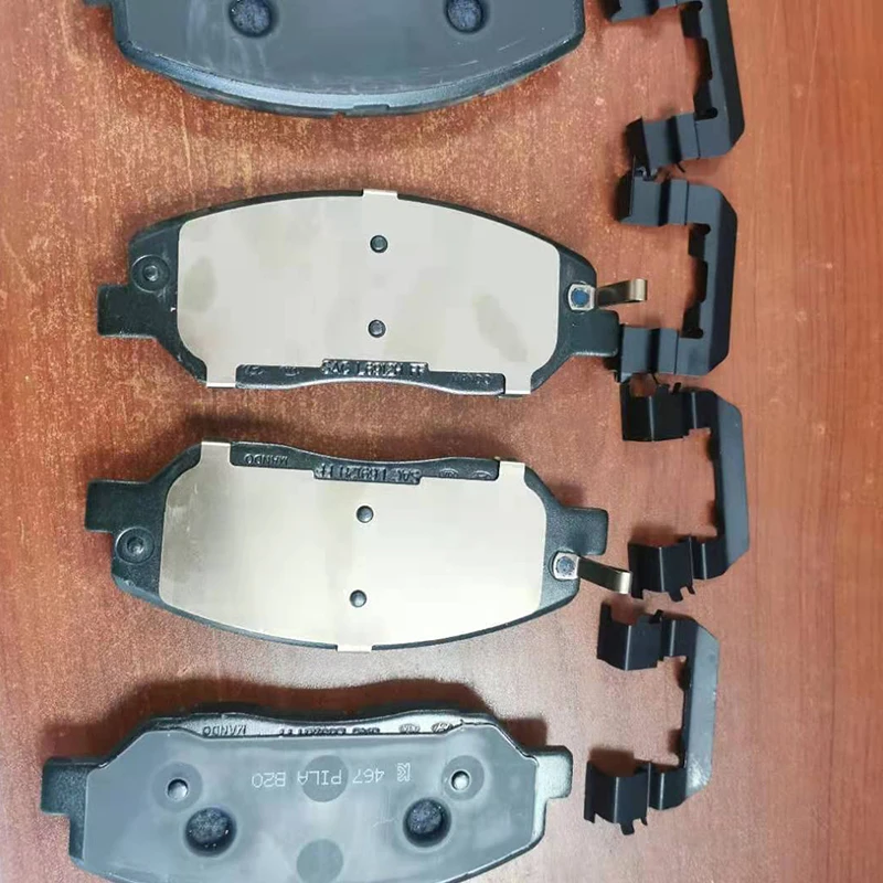 Front Disc Brake Ceramic Pads Set For Kia Sedona Ex Lx 3.5l For H