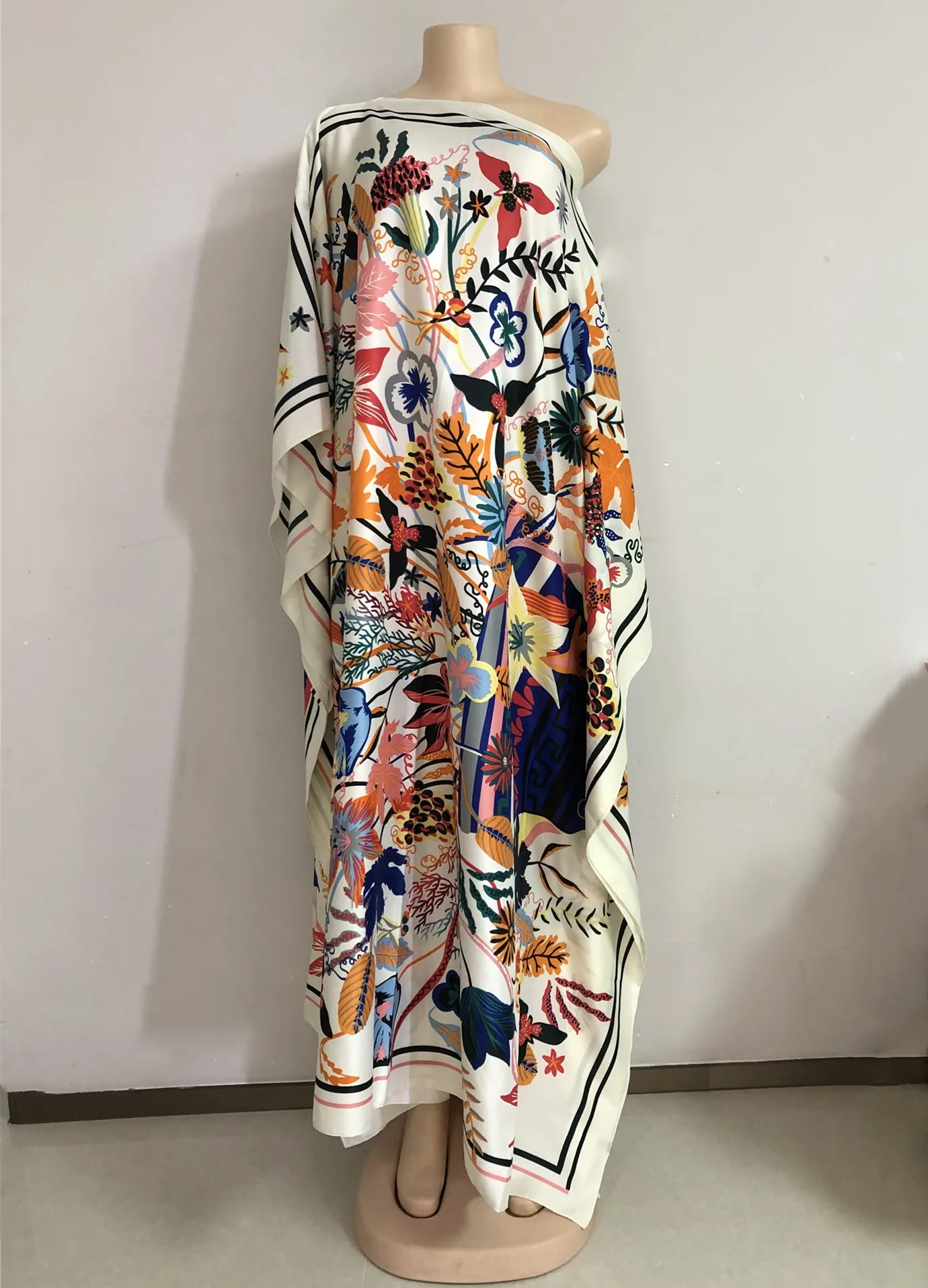 Boat Neck Dress Length:130cm Bust:130cm  New Fashion dresses Bazin Print Dashiki Women Long dresses