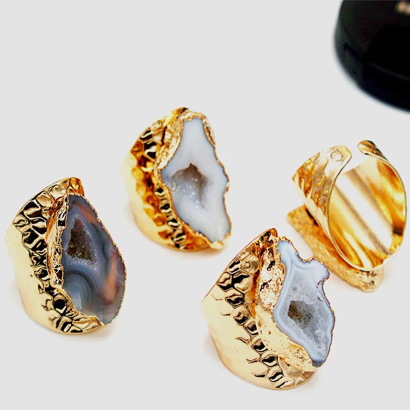 11266301921_1369728304