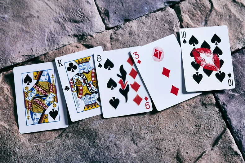Велосипедные игральные карты Gaff Deck красные/синие редкие ограниченная серия