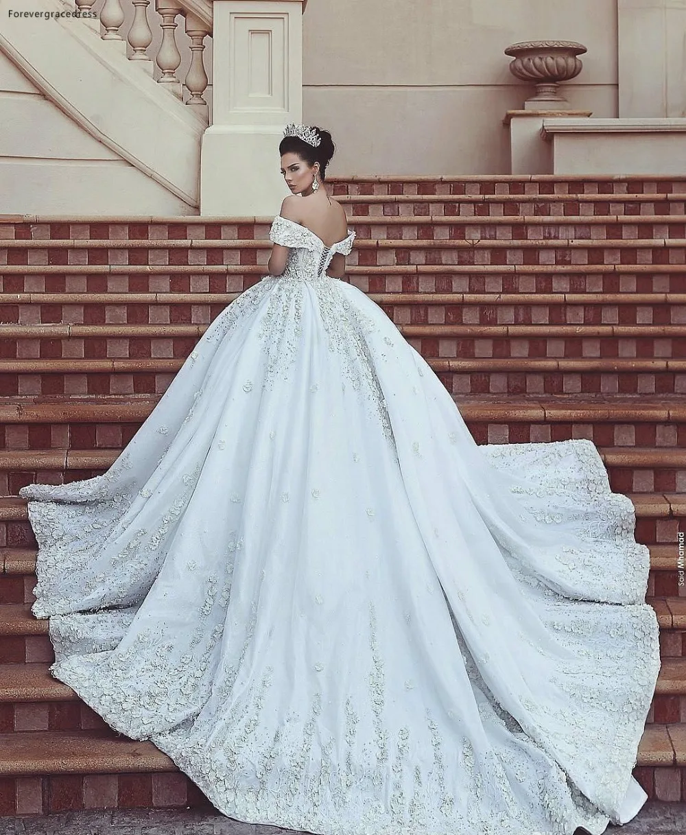 2018 Elegant Whie Satin A-Line Wedding Dresses Off Shoulders Lace 3D-floral Appliques Pearls Beads Ball Gown Lace-up Back Wedding Gowns  229 (1)