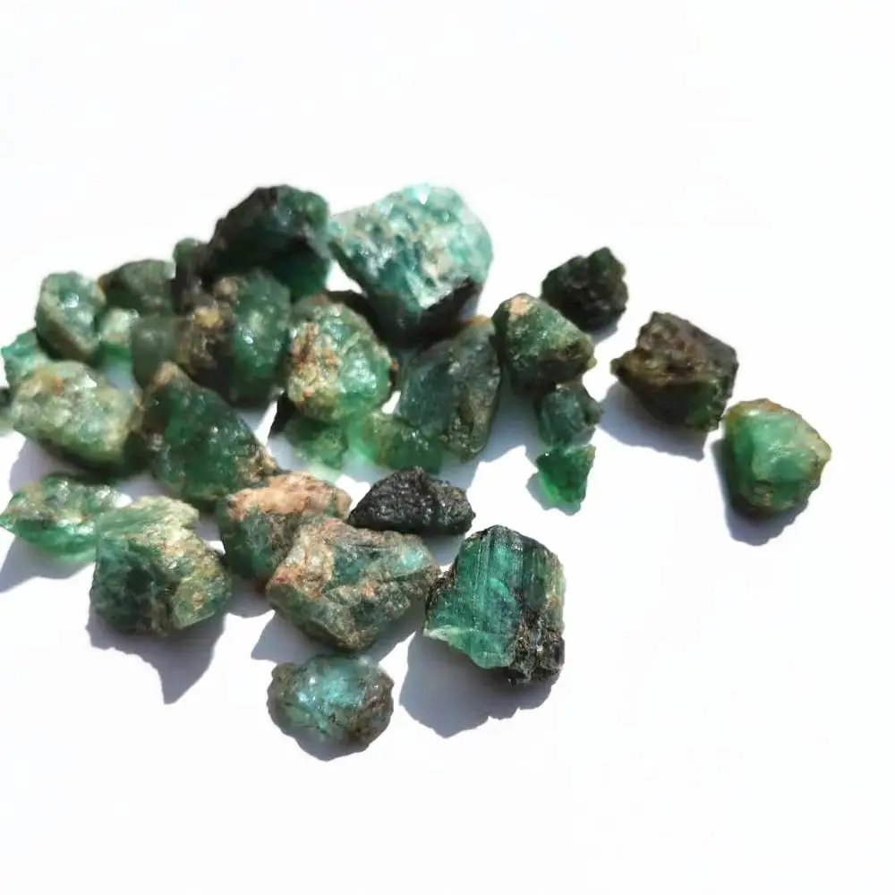 Natural Rough emerald Stones Raw gem stone for collection