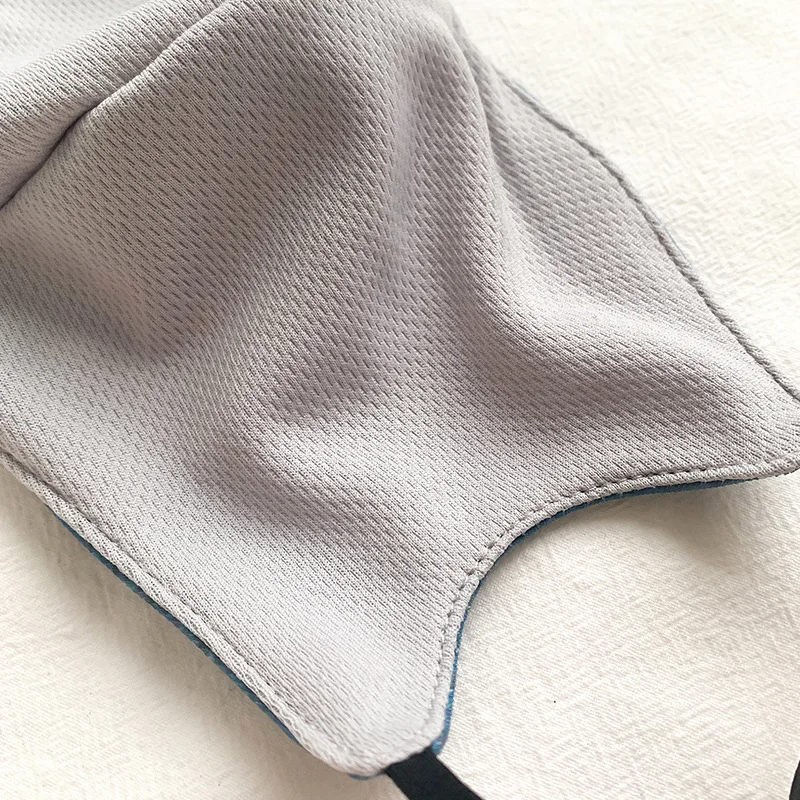 21097165435_2070773686