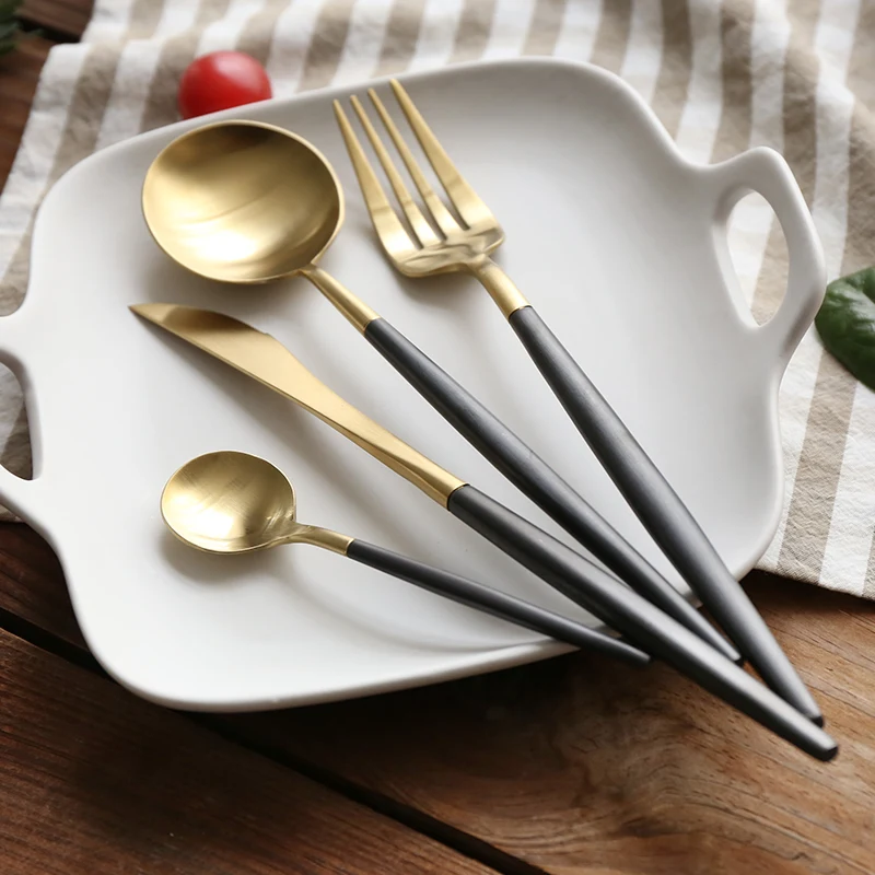 

4pcs/set Stainless Steel Dinner Cutlery Set Black Golden Wedding Dinnerware Set Golden Tableware Western Fork Knife Teaspoon