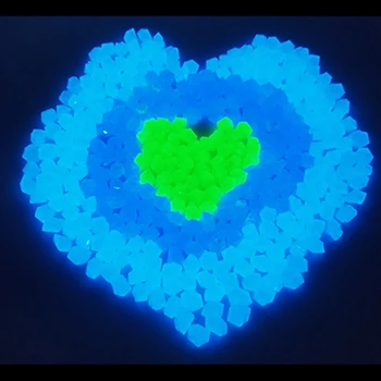 

100Pcs Garden Decoration Luminous Pebbles Stones Glow In the Dark Decorative Pebbles Fish Tank Decoration Pebble Aquarium Rocks