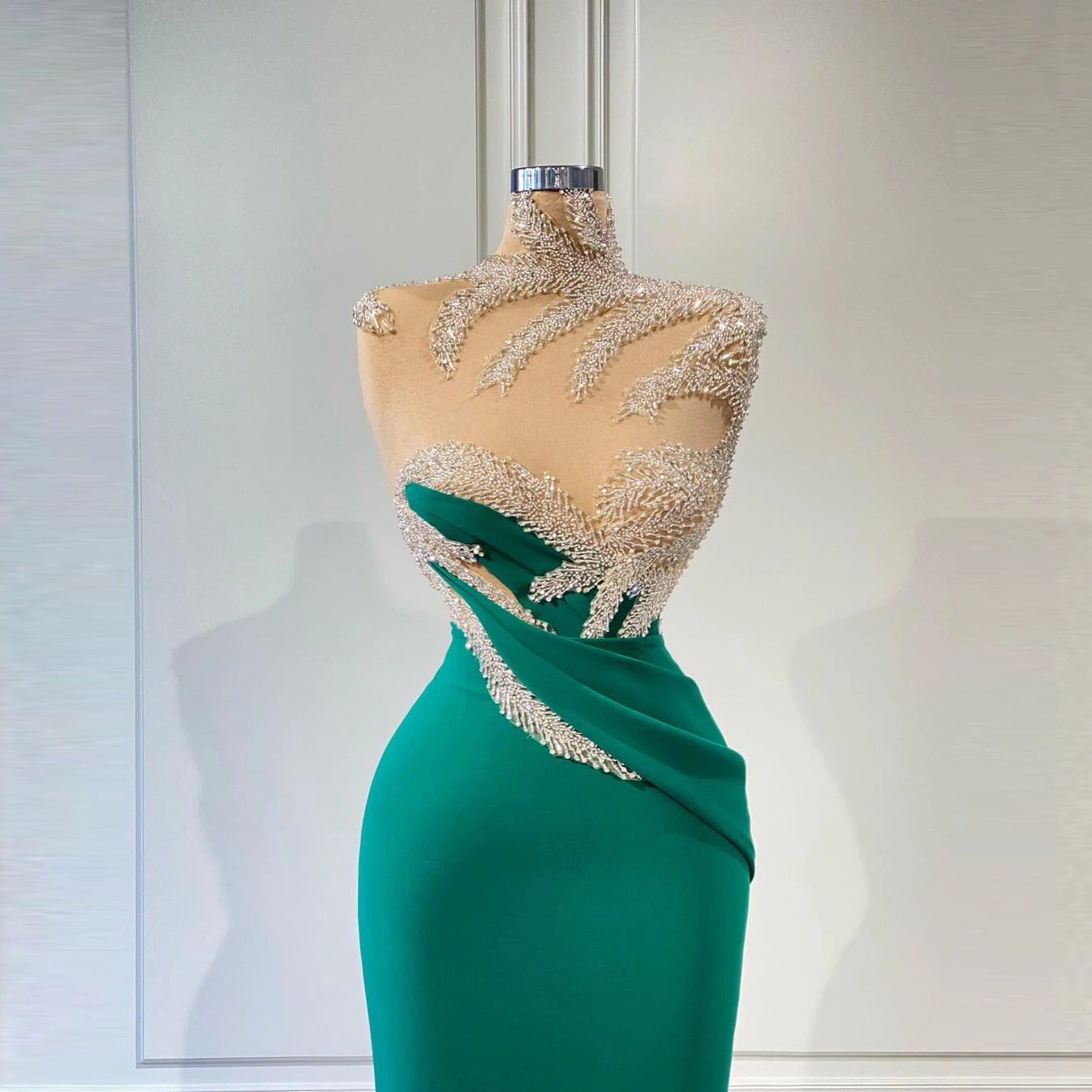 Elegant Green Crystals Prom Dresses High Neck See Thru Floor Length Long Evening Dressing Gowns Arabic Pageant Gown | Свадьбы и