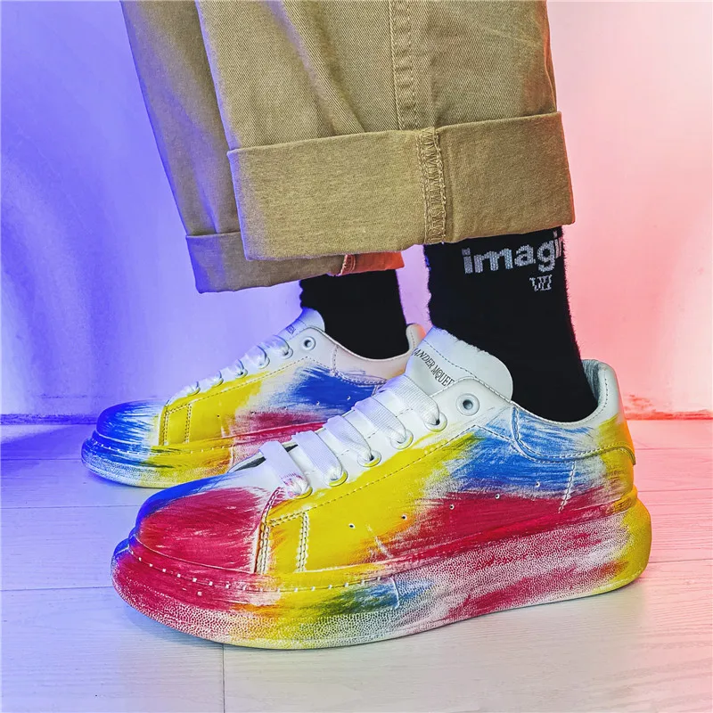 COOLVFATBO zapatillas con Graffiti, hombres vulcanizar zapatos de lona de moda alta zapatos de malla impresa Casual zapatos planos zapatos de Estudiante