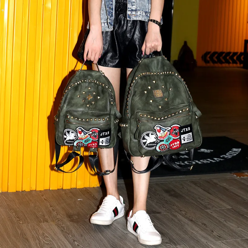 

BL-013-017 New badge bag Korean version of the rivet backpack large capacity wild bag personalized travel backpack