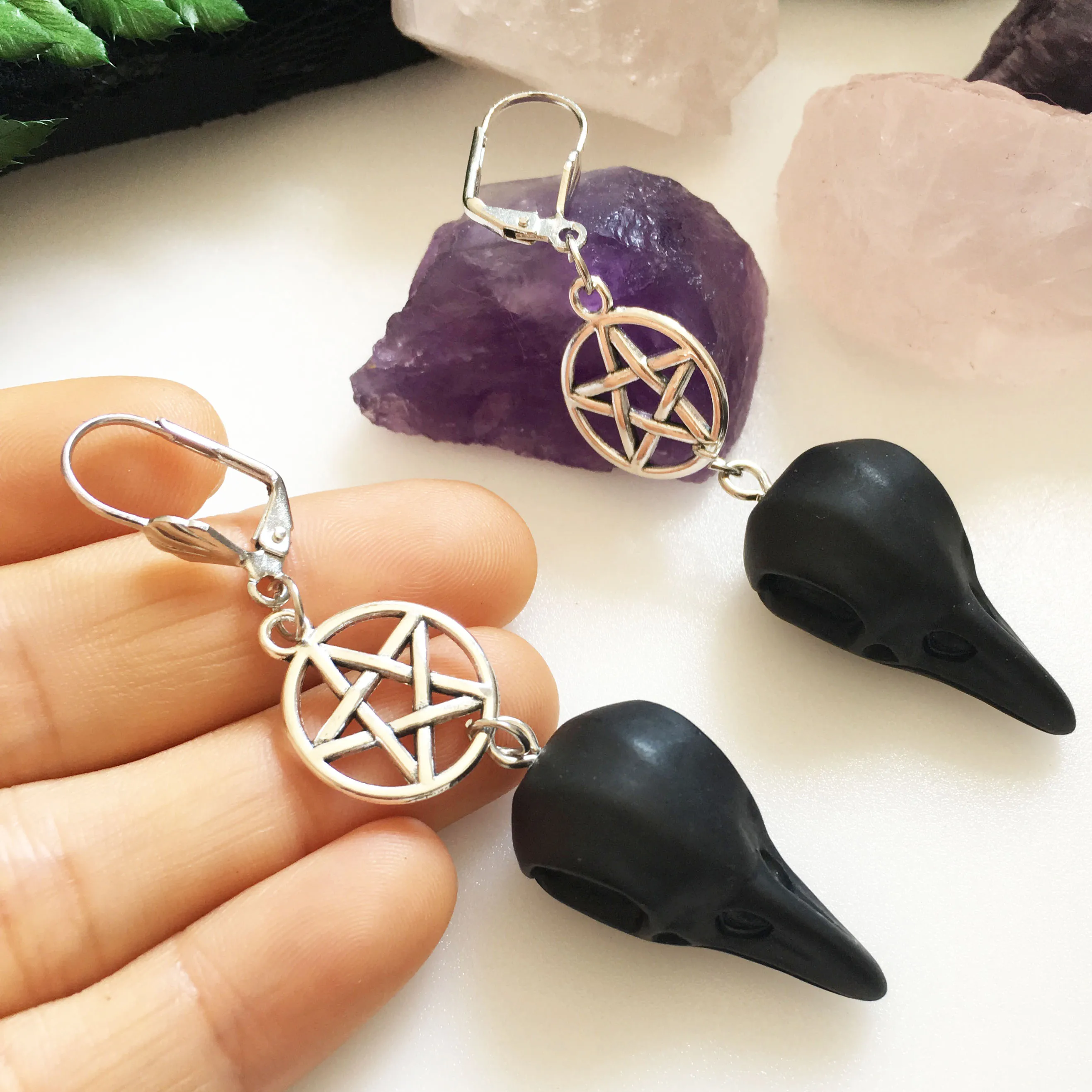 

PENTAGRAM RAVEN Earrings, Gothic Earrings, Silver Earrings, Pagan Earrings,raven Skull, Wiccan Pentagram,withcraft