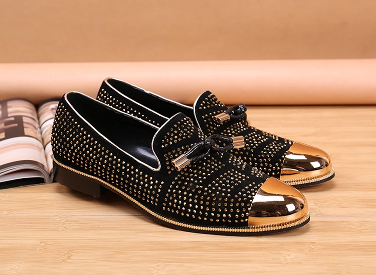 Mocassin homme/Красная Блестящая Мужская Свадебная обувь с кристаллами; офисные туфли-оксфорды для мужчин; туфли с кисточками на плоской подошве; Итальянская обувь с золотым стальным носком для мужчин