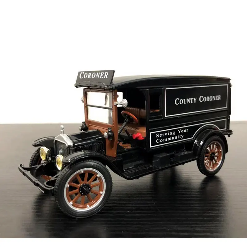 1920 WHITE VAN (4)