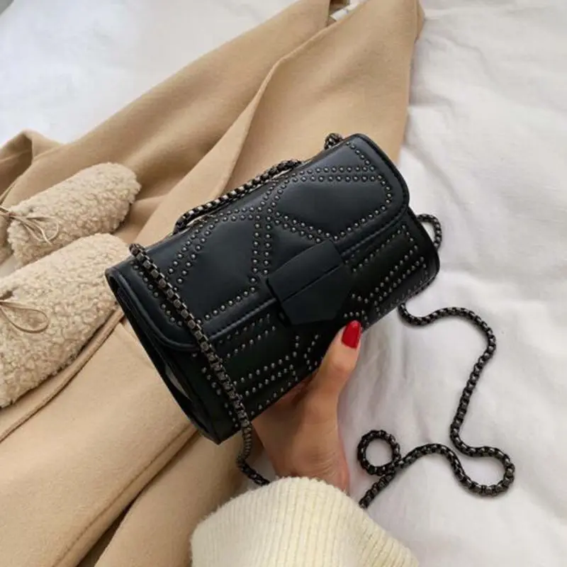 

Small PU Leather Crossbody Bags For Women 2020 Rivets Shoulder Messenger Bag Female Travel Handbags Chain Cross Body Bag X747
