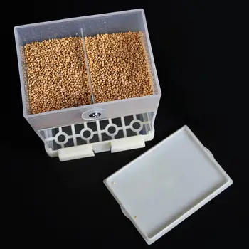 

1pc Pet Bird Prevention Splash Food Container Parrot Hanging Automatic Feeder