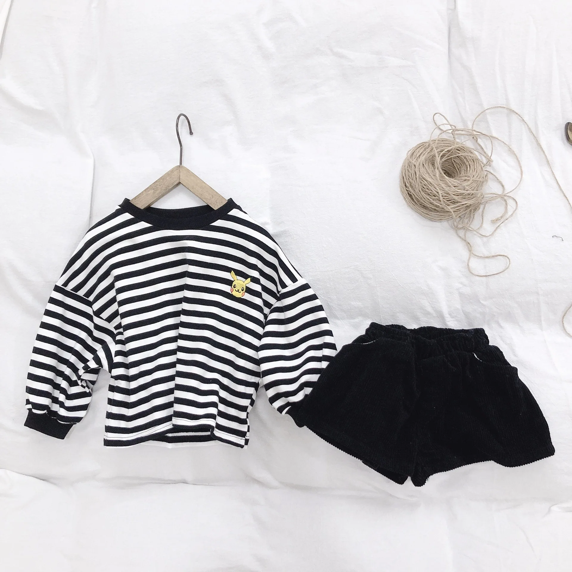 travel snail 0-6T kids t-shirts girls boys striped t-shirt sweater boys children wear tops Lantern Sleeve Korean blouse