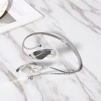 

Symmetrical Leaf Women Jewelry Accessories Punk Style Open Arm Charm Bracelet Gifts for Female Jewelry