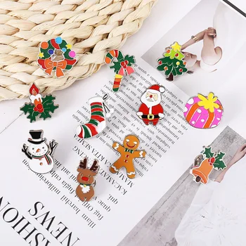 

New Christmas brooch enamel tree bell socks candy New Year cute badge brooch family blessing gift jewelry gift
