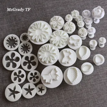 

33pcs/Sets Cookie Cutter Set Cake Plunger Cutters Tools Decorating Icing Fondant Sugar Craft Icing Mold Plastic Cake Tools