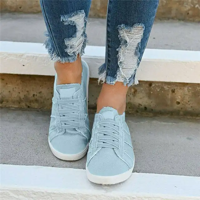 flat trainers womens