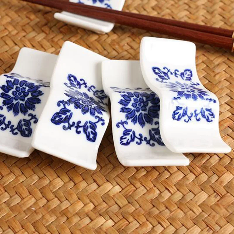 Baguettes et supports chinois en porcelaine - Arts de la table