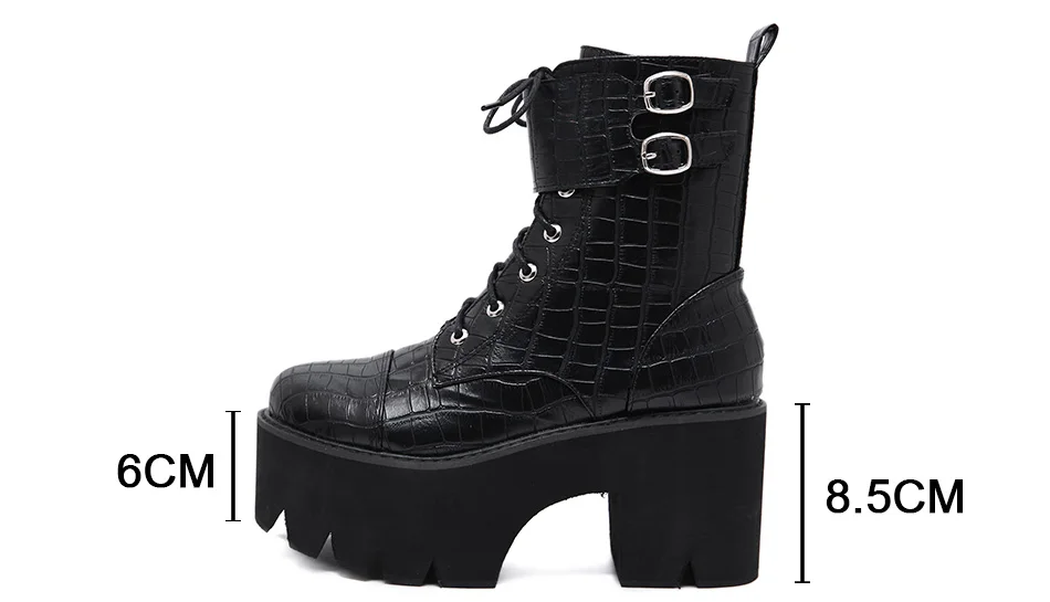 Crocodile skin women  boots 