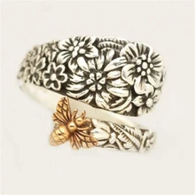 

Creative Retro Style Embossed Flower Gold Bee Opening Adjustable Ring Personality Geometric Design Ring Jewelry Accessory Female