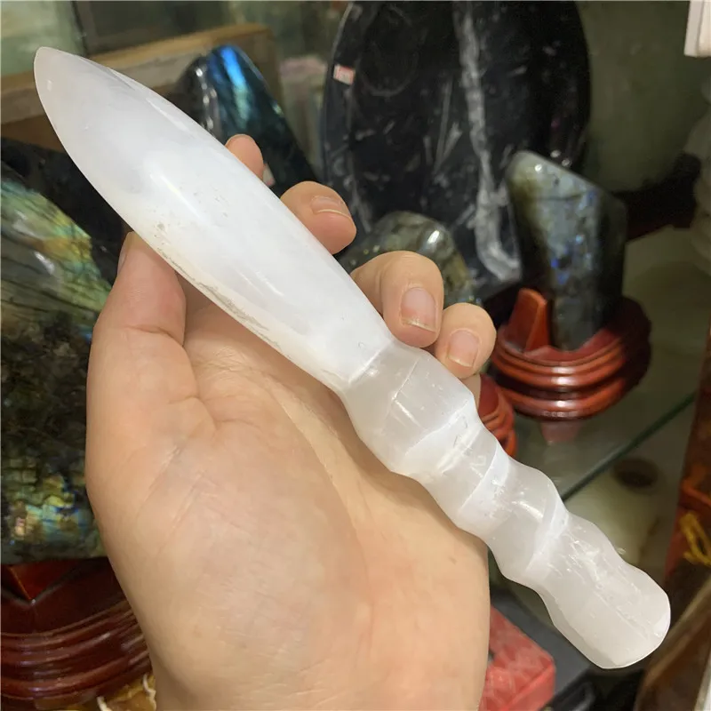 1pcs Natural crystal Selenite Carved Healing Stone Dagger Quartz Mineral Gem Wand Chakra Point Gift Wicca Decor 1pcs Natural crystal Selenite Carved Healing Stone Dagger Quartz Mineral Gem Wand Chakra Point Gift Wicca Decor