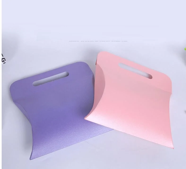 

100pcs Wholesale Price Portable Pillow Paper Box High Quality Cardboard Packaging Box For Candy Cookie Party Favor Box