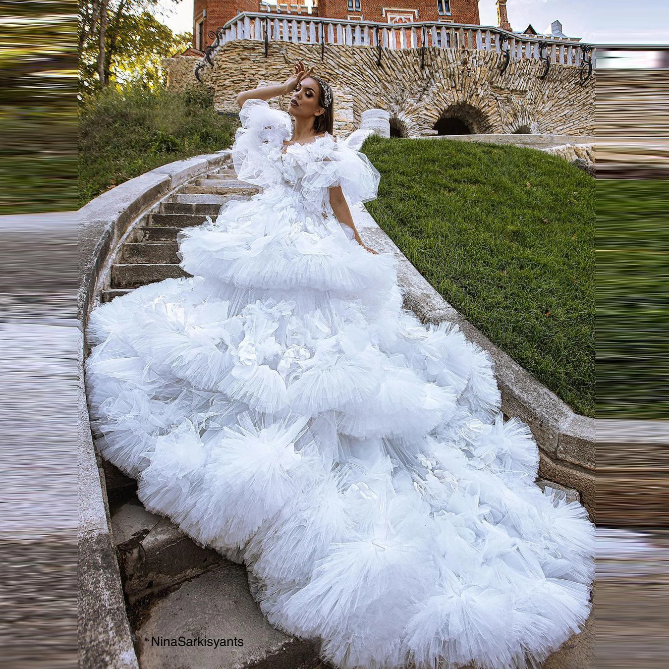 

Charming Floral Wedding Dresses For Bridal Puffy Cap Sleeves Handmade Flower Appliques Wedding Gowns In Dubai Ball Gown Shape