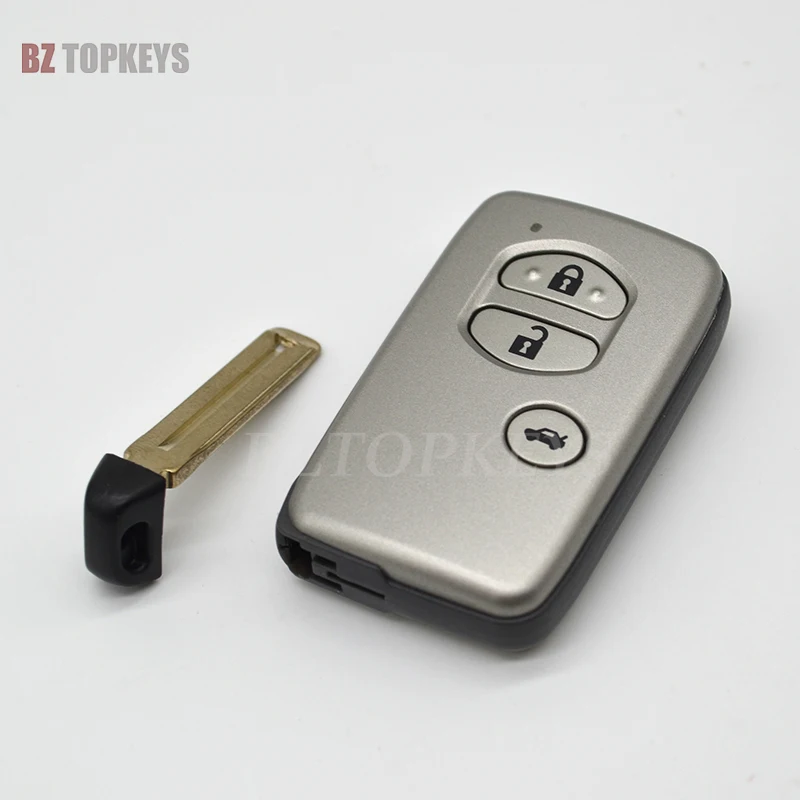 Умный чехол для автомобильного ключа TO0200 с 3 кнопками Toyota Prado Land Cruiser Prius Avalon