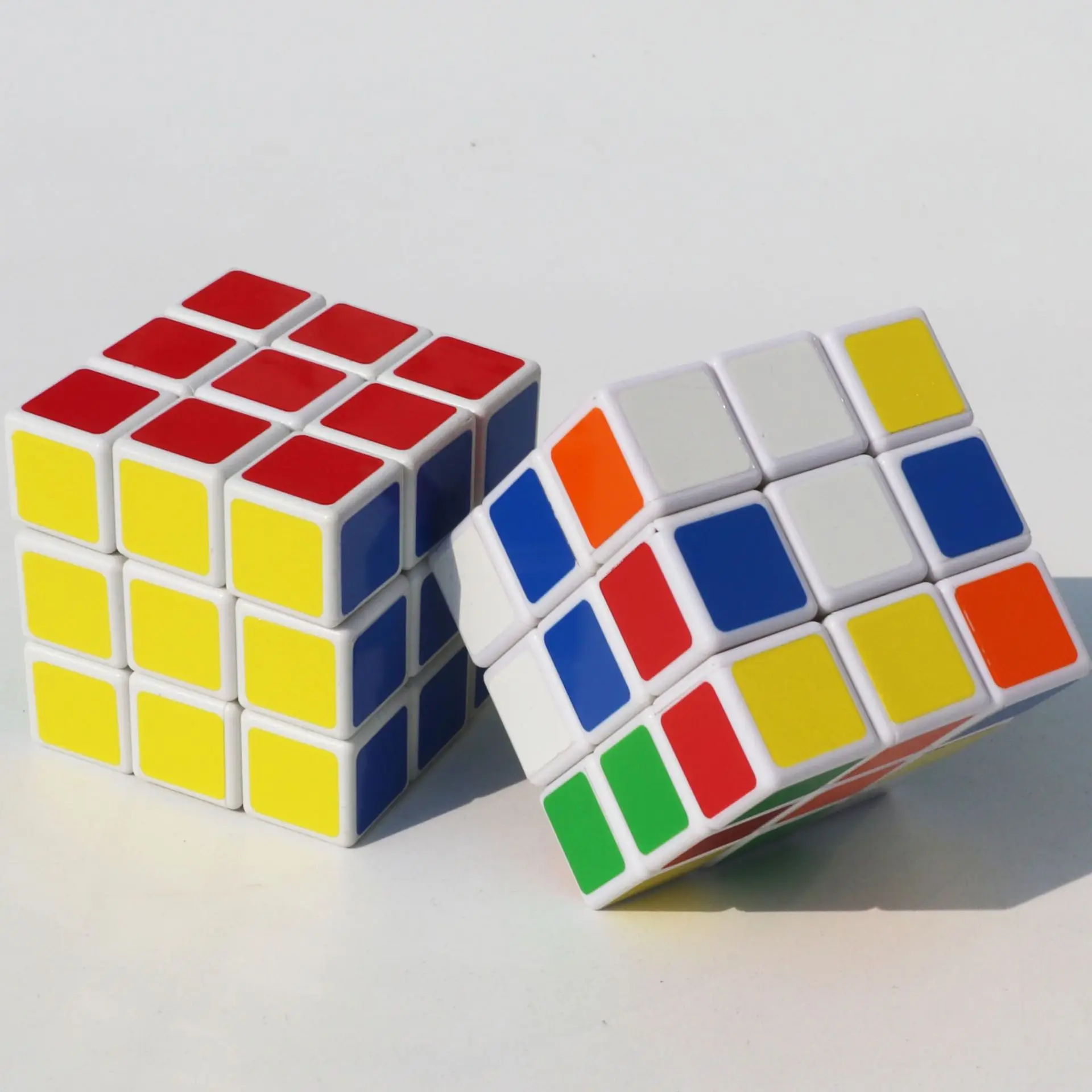 Магический кубик, профессиональный, 5,7x5,7x5,7 см, скоростные кубики, головоломка, нео куб для снятия стресса, кубик для взрослых, развивающие игрушки для детей, подарок