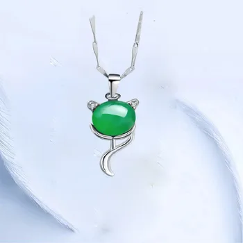 

S925 Sterling Silver Natural Green Chalcedony Animal Clavicle Chain Simple Temperament Agate Little Fox Pendant
