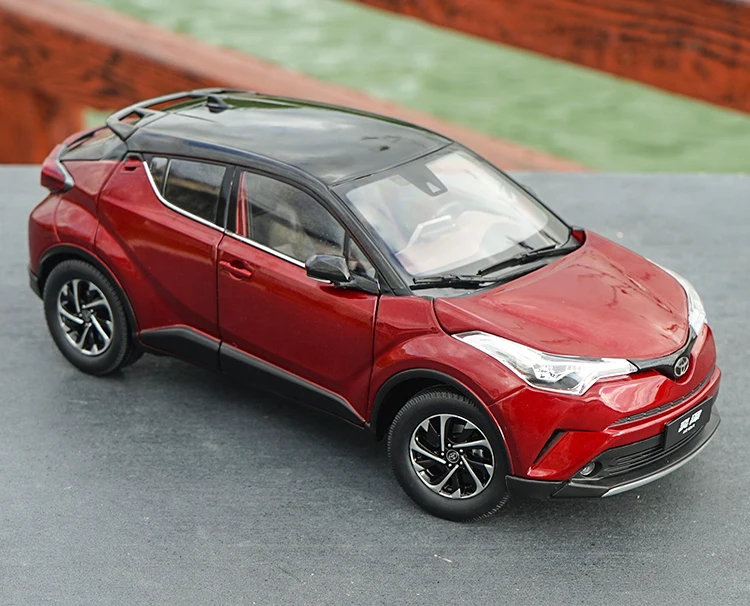 1:18 Toyota IZOA сплав модель автомобиля статические металлические модельные автомобили оригинальная коробка для подарков коллекция