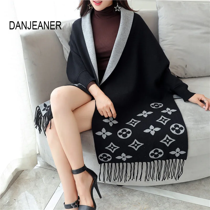 

DANJEANER Autumn Winter Poncho Long Cardigan Female Batwing Sleeve Knitted Cardigans Women Sweater Tassel Ponchos V-Neck Cloak