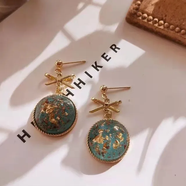 Gold Leaf Flakes 4
