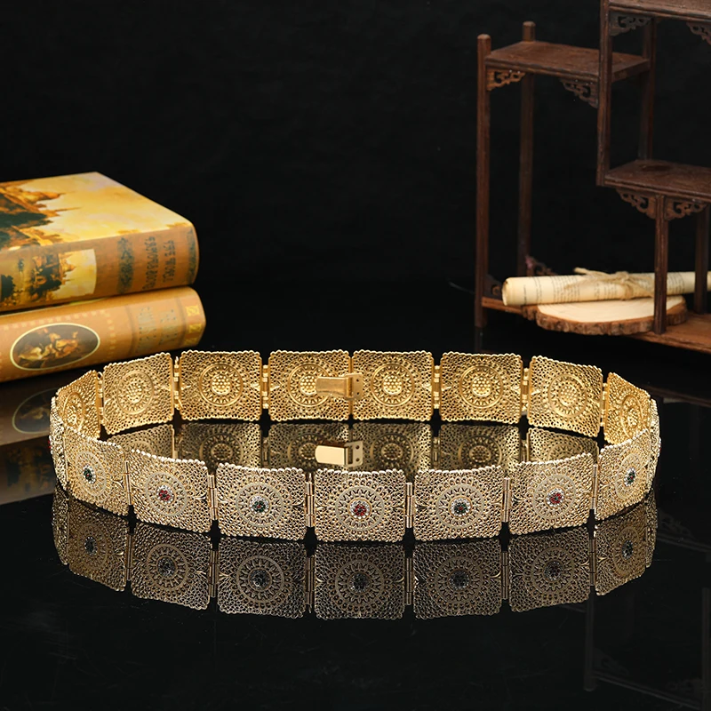 

Элегантный металлический пояс, ювелирные изделия, регулируемая цепочка для тела с кристаллами, полый цветочный дизайн, женская свадебная цепочка для талии, украшения