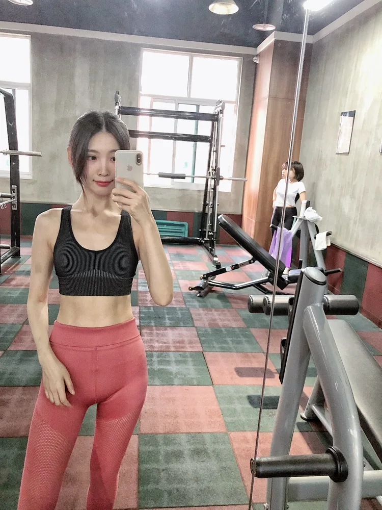 Спортивный бюстгальтер полноразмерный дышащий Топ Для Йоги ударопрочные крестообразные брюки для фитнеса бюстгальтер для женщин спортзал Бег бюстгальтер для йоги и фитнеса