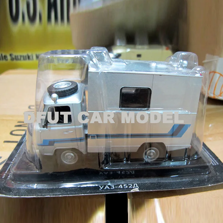 1:43 русский UAZ 452D автомобиль сплава Модель автомобиля игрушки для детей рождественские подарки коллекция оригинальная коробка для детей подарок