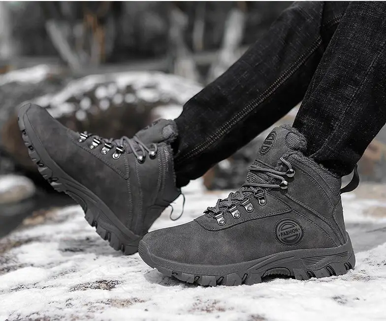 Winter Shoes Men Snow Boots Outdoor Warm Plush Flock Leather Booties Boy Ankle Boots Man Outdoor Sneakers Flat Platform Botas