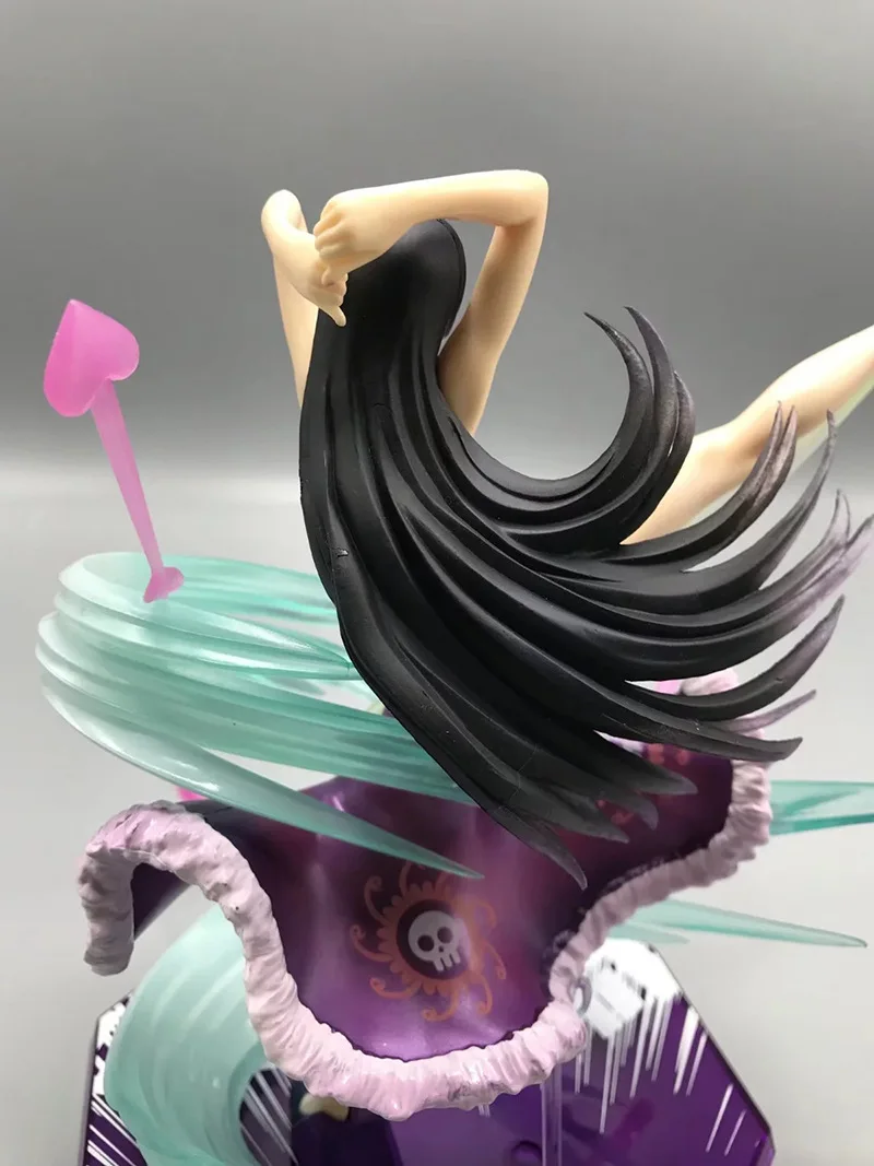 One Piece ZERO Seven Wu Hai bo ya · Hancock Female Emperor Aromatic Foot Fighting Version he zhuang Garage Kit