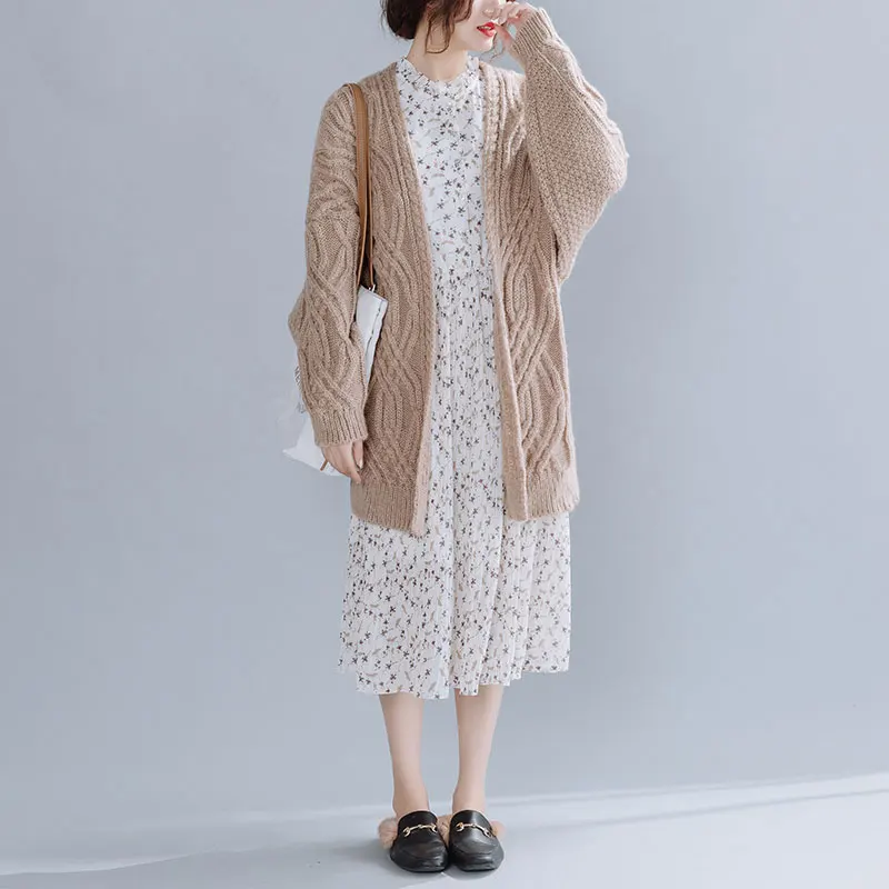Vintage Batwing Winter Knit Oversized Cardigan Women Plus Size Twist Solid Plus Size Knitted Cardigan Pull Femme Outerwear