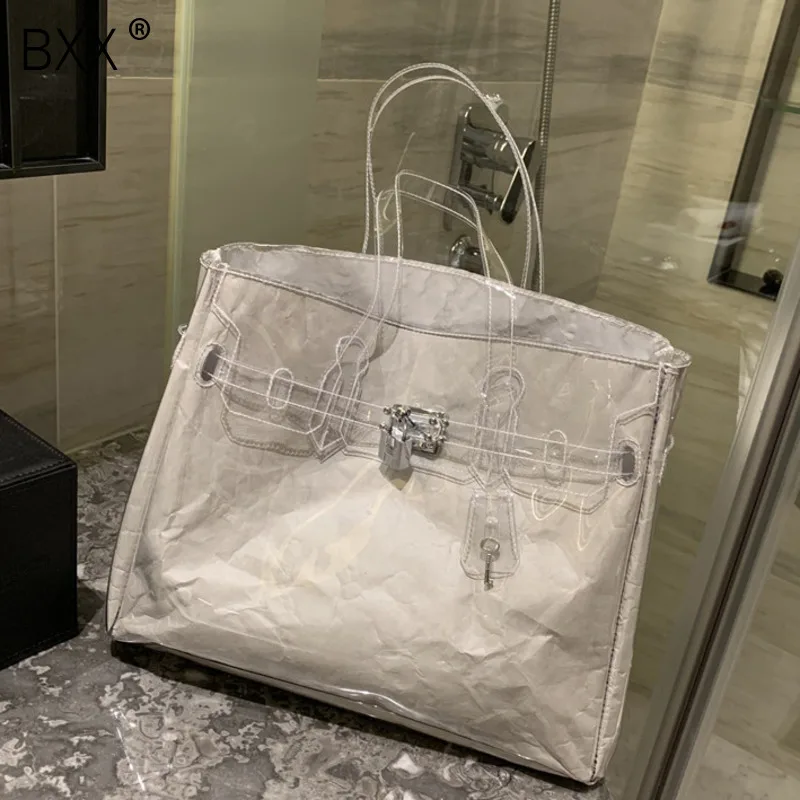 

[BXX] 2020 White Color Large Capacity PVC Transparent Adjustable Strap Lock Decoration Kraft Paper Messenger Bag Handbags NA626