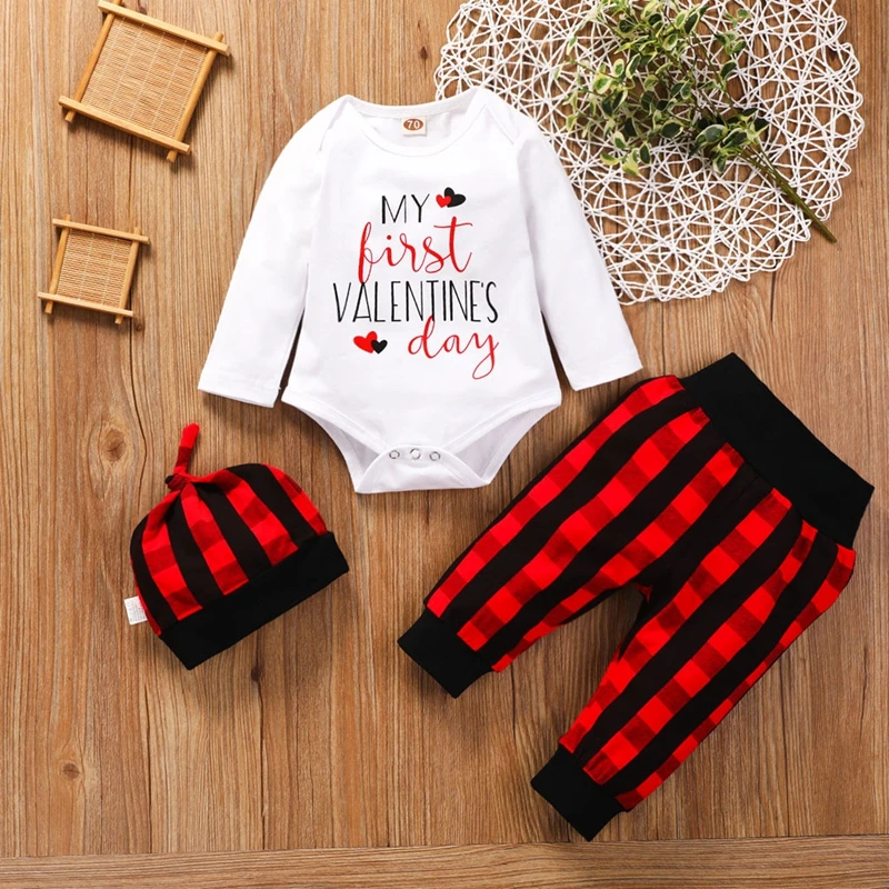 Одежда с надписью «MY 1st Valentine's Day» Одежда для маленьких мальчиков Боди с надписью «Heart»+ клетчатые штаны брюки+ шапочка, комплект одежды для мальчиков