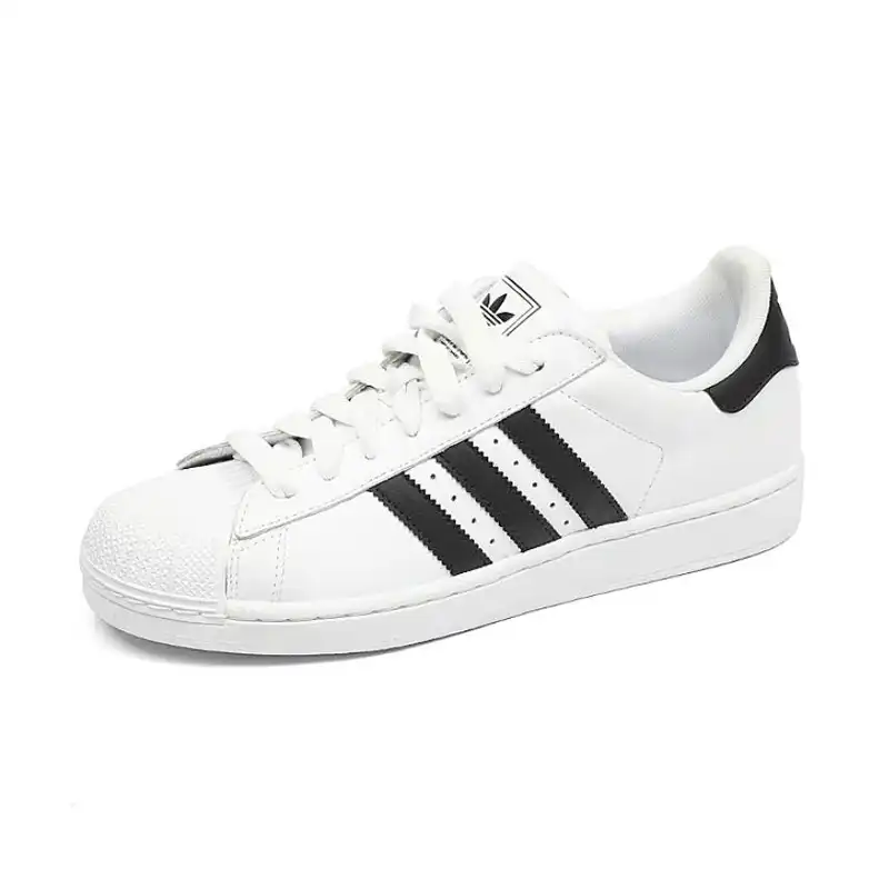 tenis adidas baixo