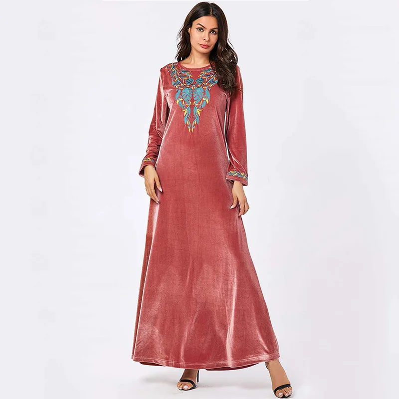 Middle East Arabian large size women's embroidered casual robes gold velvet long skirt long skirt Muslim Dubai loose dress