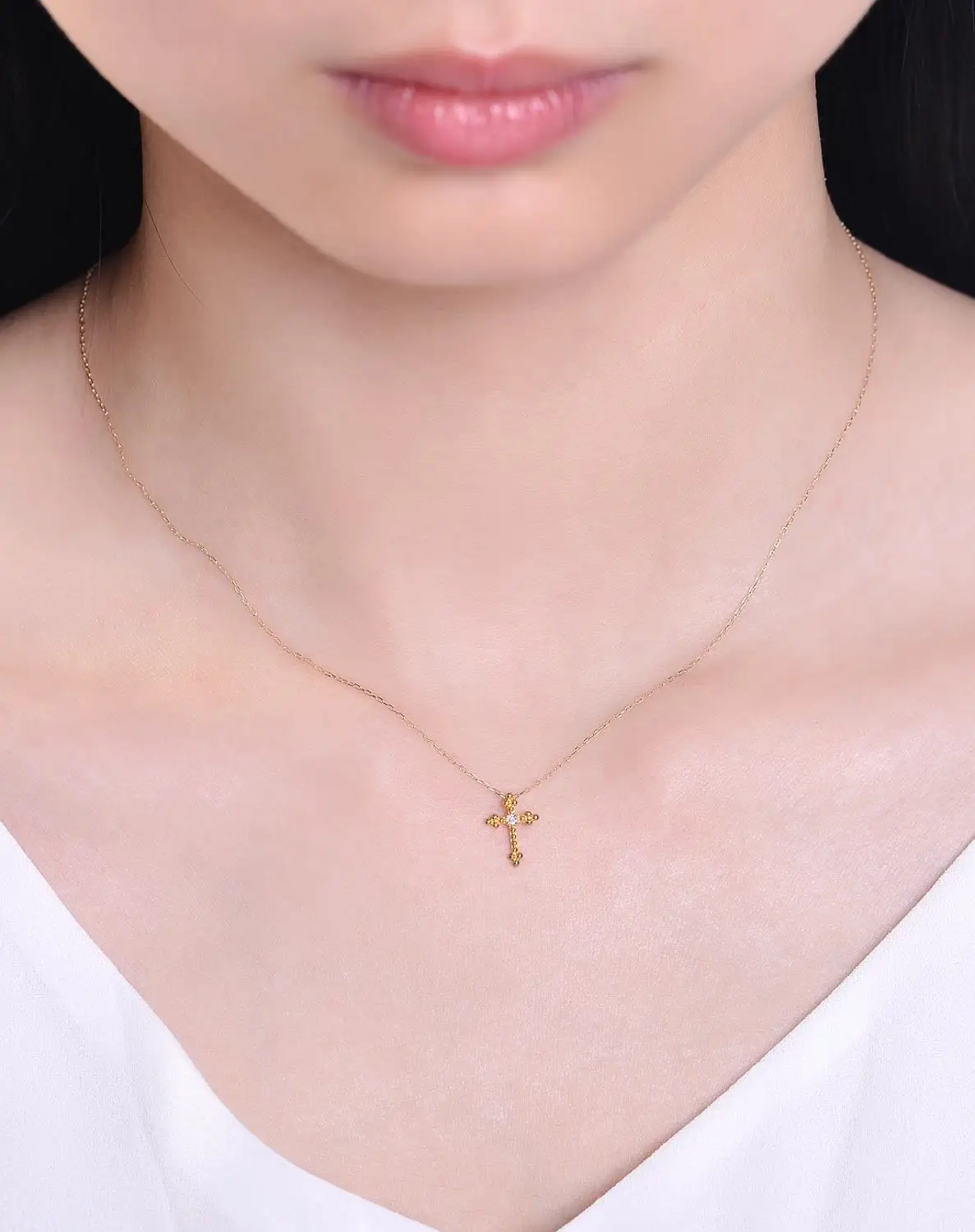 ZOCAI 9K Gold Cross Diamond Necklace 