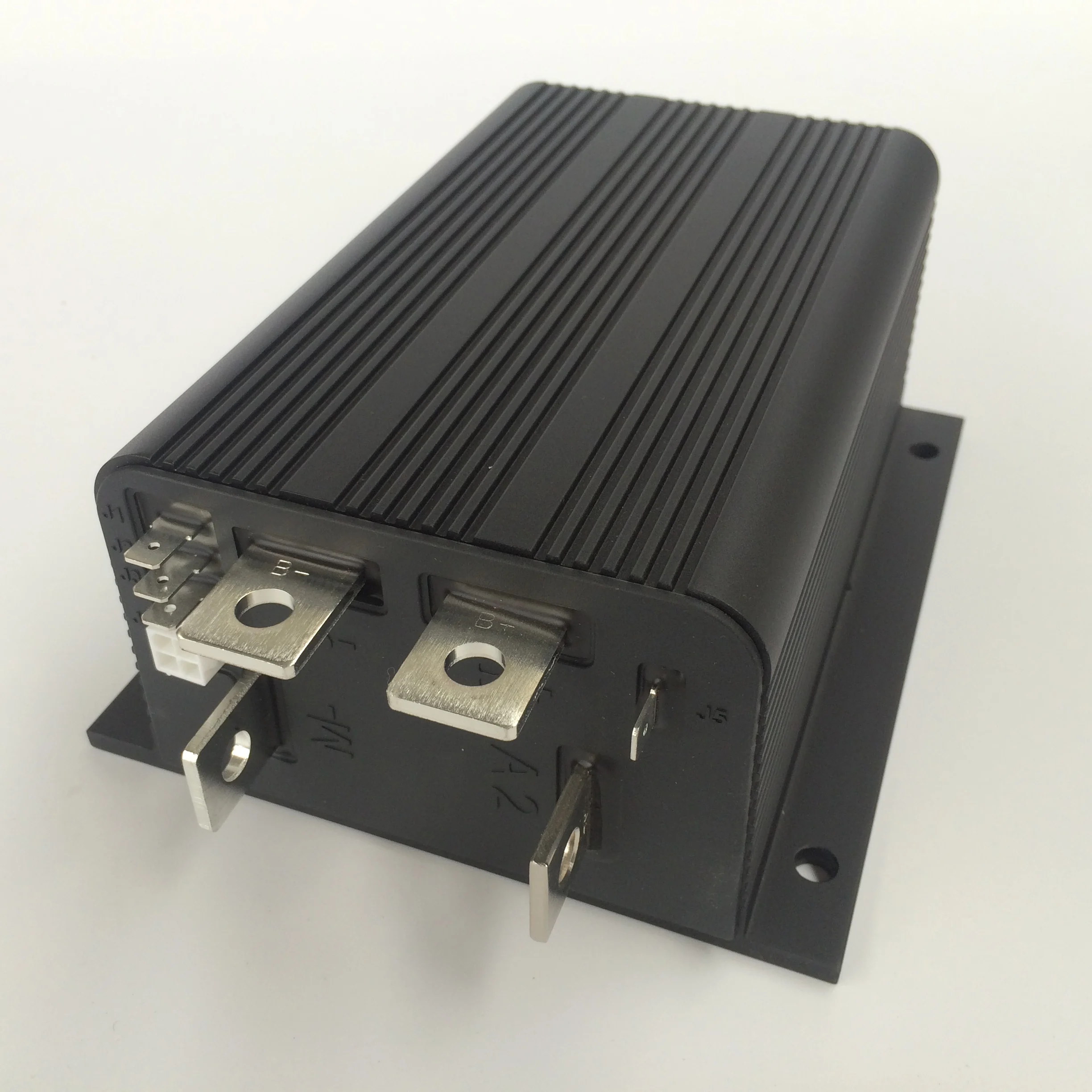 1 шт. Новый Curtis 1204M-4201 PMC 24V 0-5V 275A 1204 DC серии контроллер двигателя заменить 1204-027 |