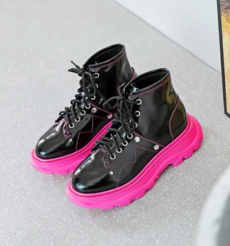 

Retro Badge Shoes Women Black Martin Boots Rome Style Fashion Brand Ankle Boots Ladies footware Female botas mujer Cross-tied